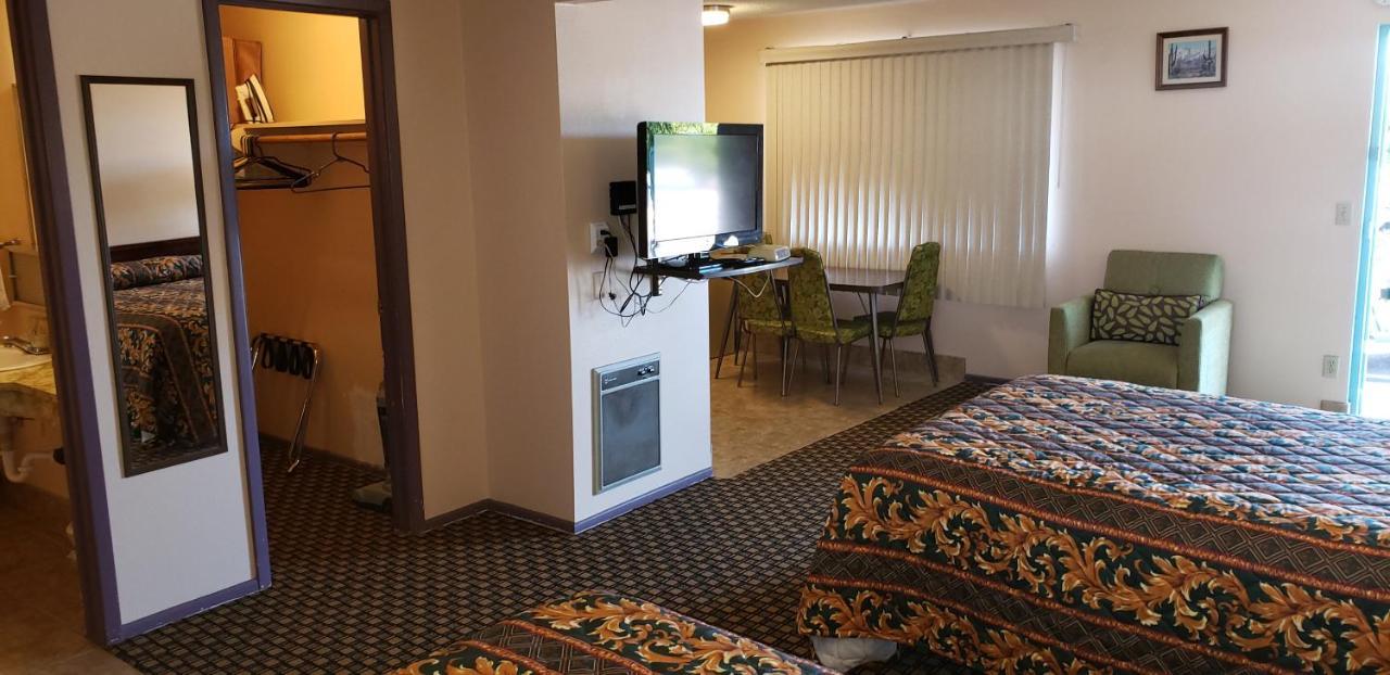 Westernaire Motel Меса Екстер'єр фото